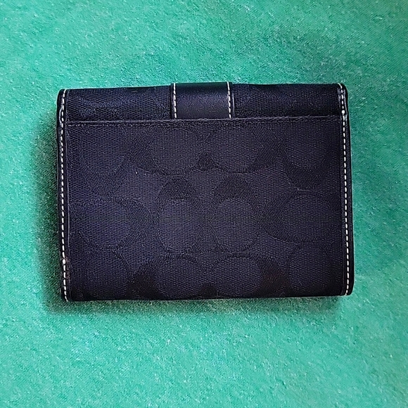 Coach Wallet Signature C Black NWOT - Picture 2 of 8